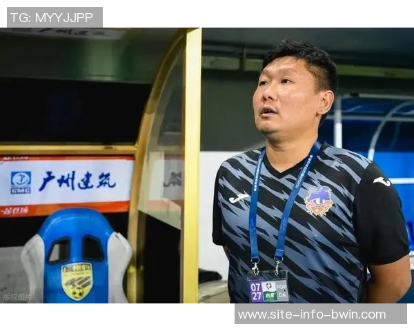 刘建业执教铜梁龙引发关注踢蓉城之战将成焦点之战