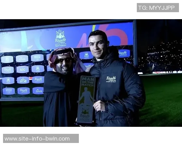 明日凌晨颁奖揭晓梅西与C罗的辉煌历史对决